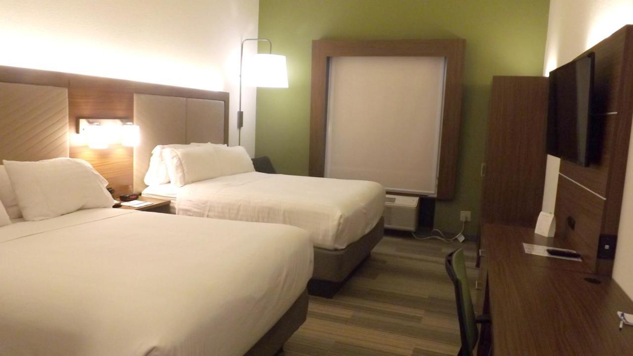 Holiday Inn Express & Suites Dyersburg By Ihg Buitenkant foto