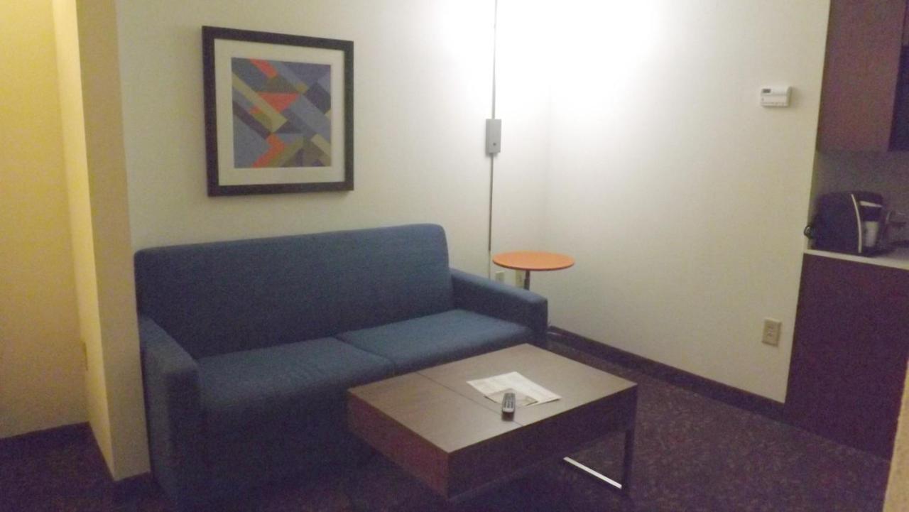 Holiday Inn Express & Suites Dyersburg By Ihg Buitenkant foto