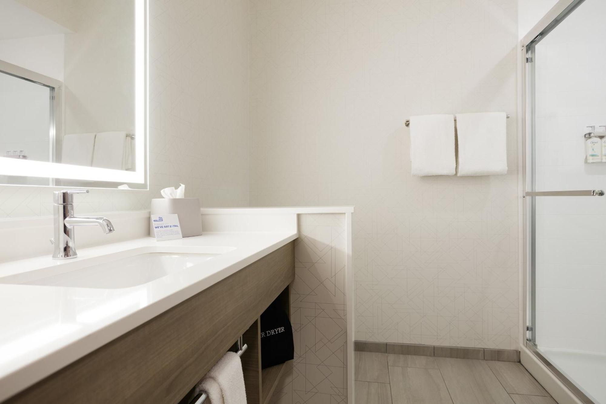 Holiday Inn Express & Suites Dyersburg By Ihg Buitenkant foto