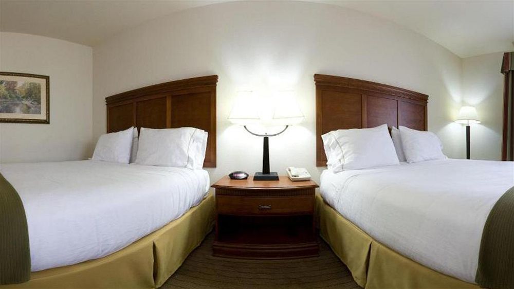 Holiday Inn Express & Suites Dyersburg By Ihg Buitenkant foto