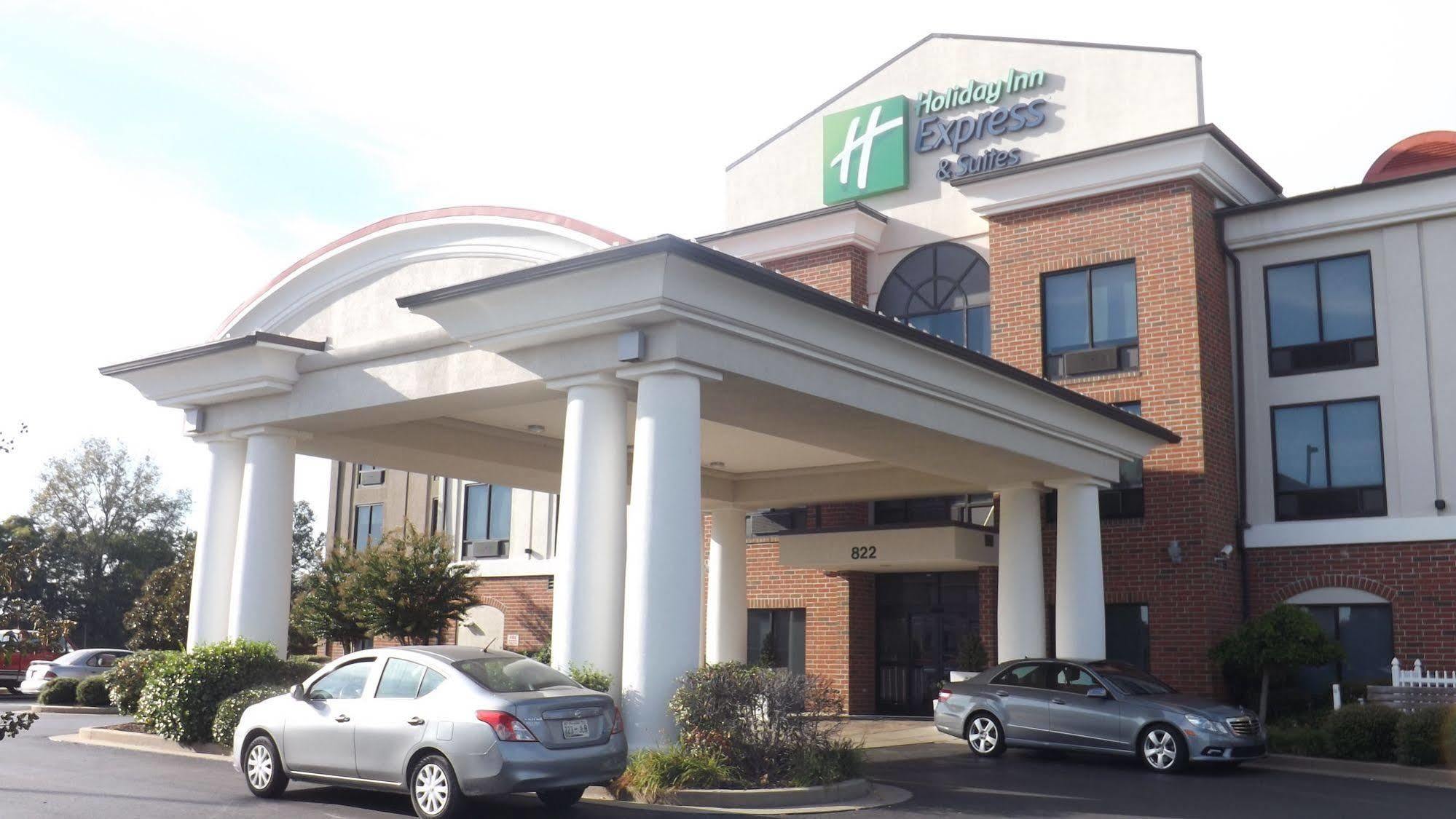 Holiday Inn Express & Suites Dyersburg By Ihg Buitenkant foto